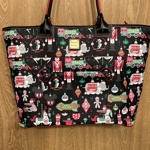 Disney Dooney & Bourke 2018 Passholder Christmas Holiday Tote - Picture 7 of 7